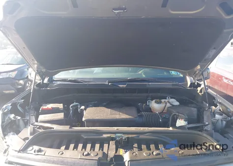 2024 Chevrolet Silverado 1500 4Wd Short Bed Rst z USA, uszkodzony, nr VIN 1GCUDEEDXRZ249610